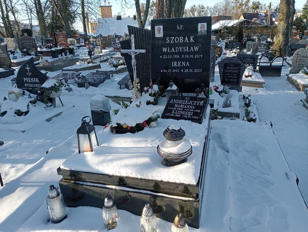 Grób Irena Szobak