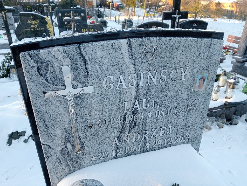 Laura Gasińska 1963 Widuchowa - Grobonet - Wyszukiwarka osób pochowanych