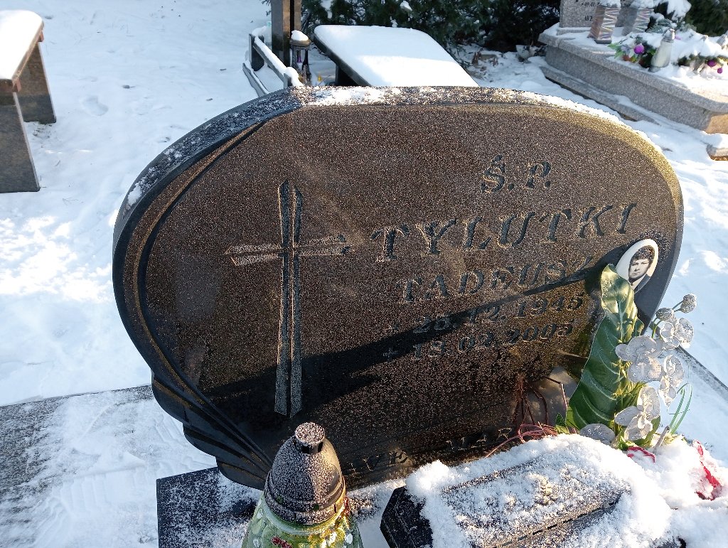 Tadeusz Tylutki 1945 Widuchowa - Grobonet - Wyszukiwarka osób pochowanych